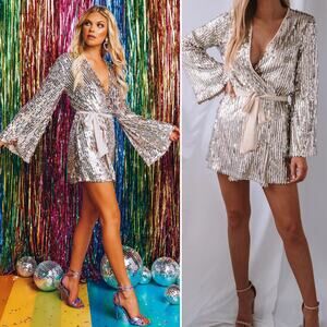 Show Me Your Mumu Giselle Kimono Wrap Silver Sequin Party Mini Dress Small